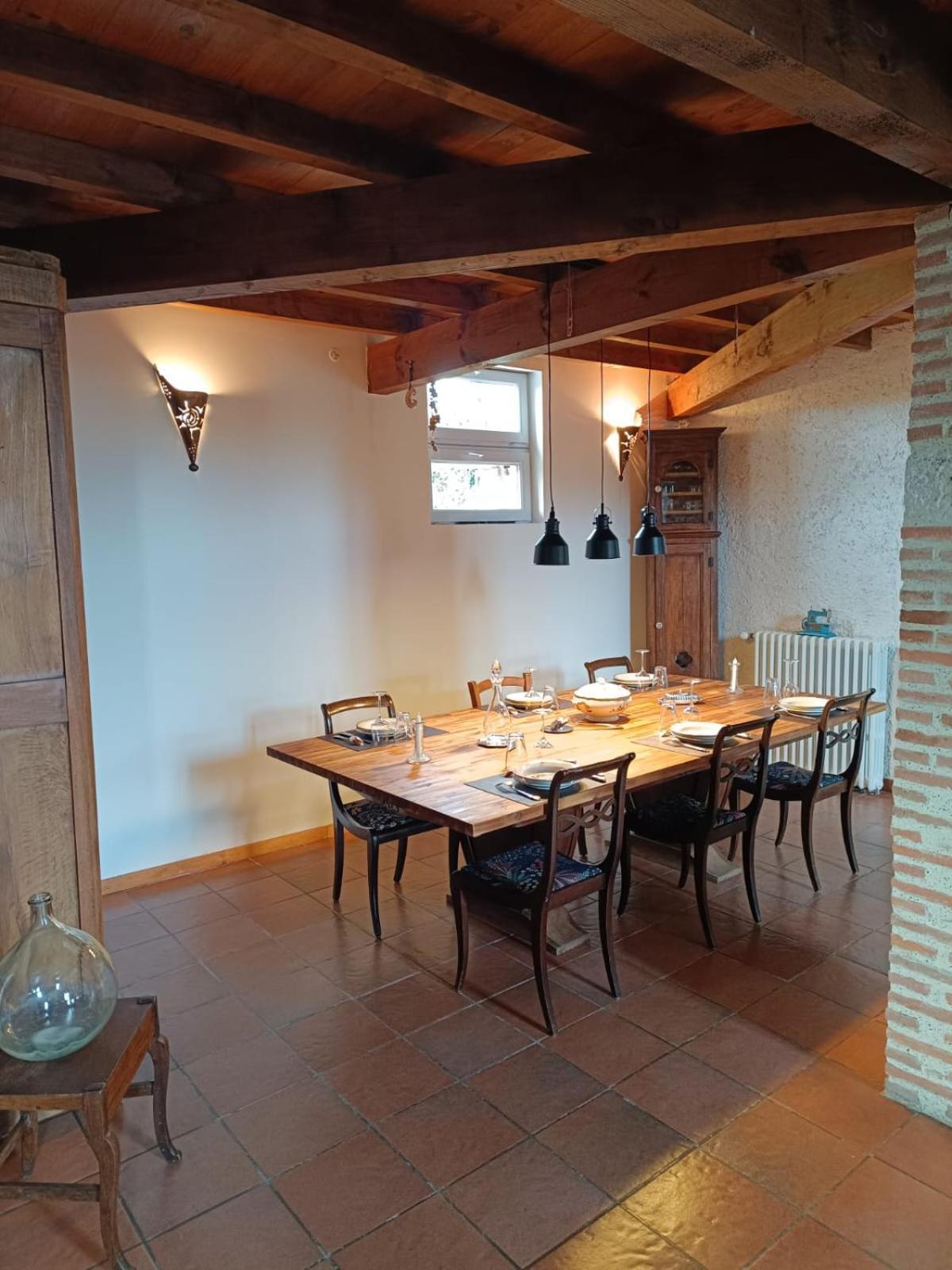 Miradoux Maison D'Hotes La Fezendes מראה חיצוני תמונה